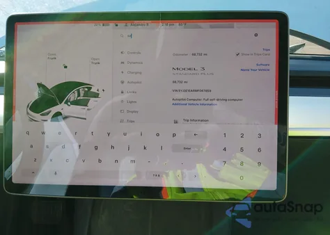 2021 Tesla Model 3 Standard Range Plus Rear-Wheel Drive z USA, uszkodzony, nr VIN 5YJ3E1EA6MF067859